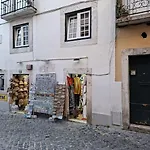 • Downtown • Walkable • Balcony Lissabon