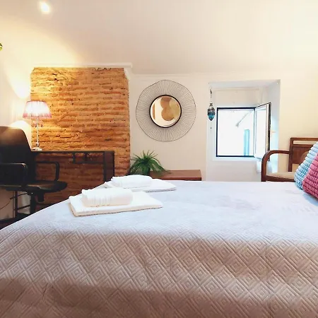 Appartamento • Downtown • Walkable • Balcony Lisbona