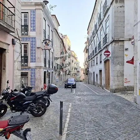 • Downtown • Walkable • Balcony Lejlighed Lisboa